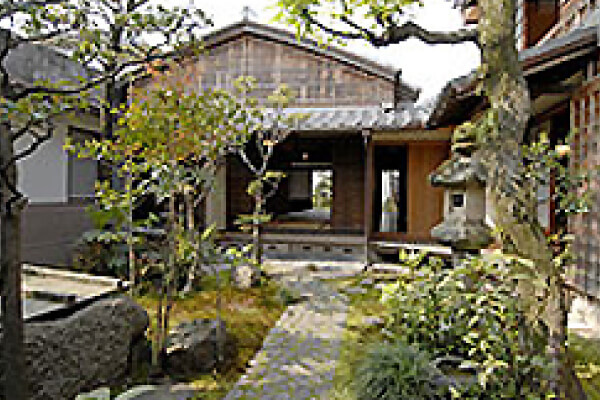 伊勢河崎商人館