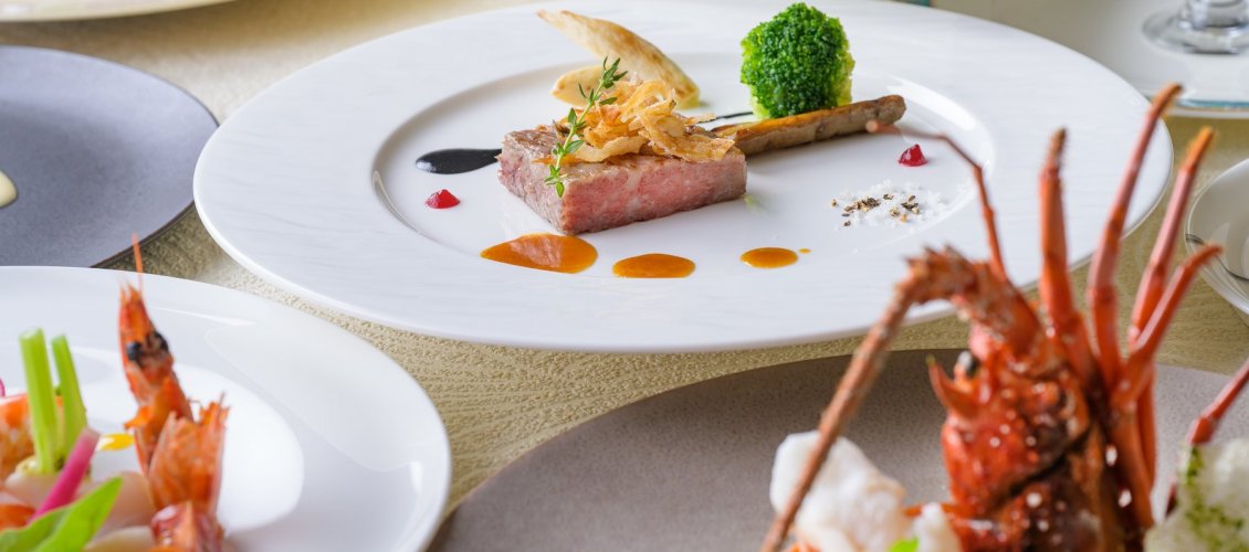 シグネチャー ~Signature~ 伊勢海老・鮑付