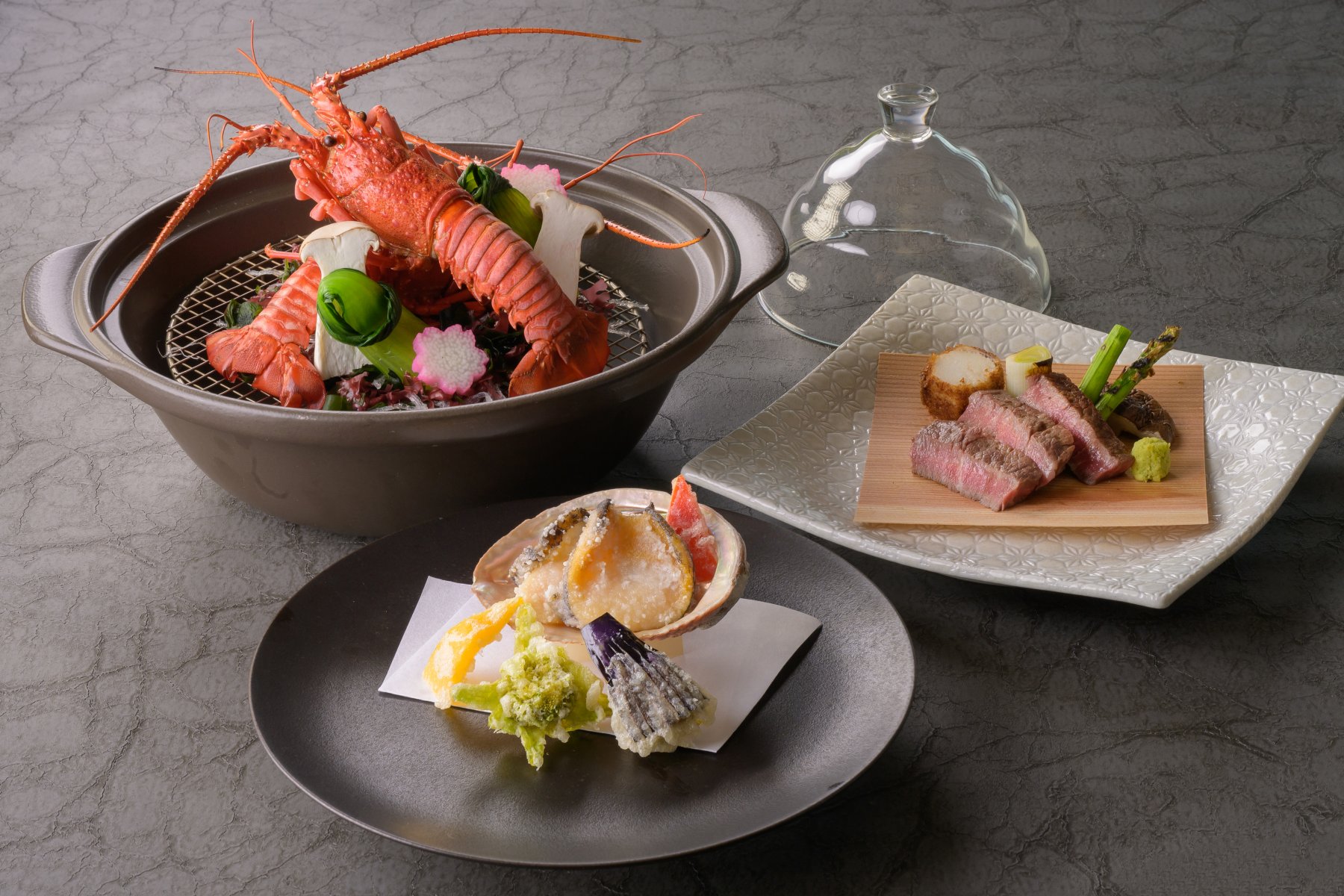 【伊勢海老・鮑・松阪牛を堪能】和食料理長が贈る　至福のおもてなし